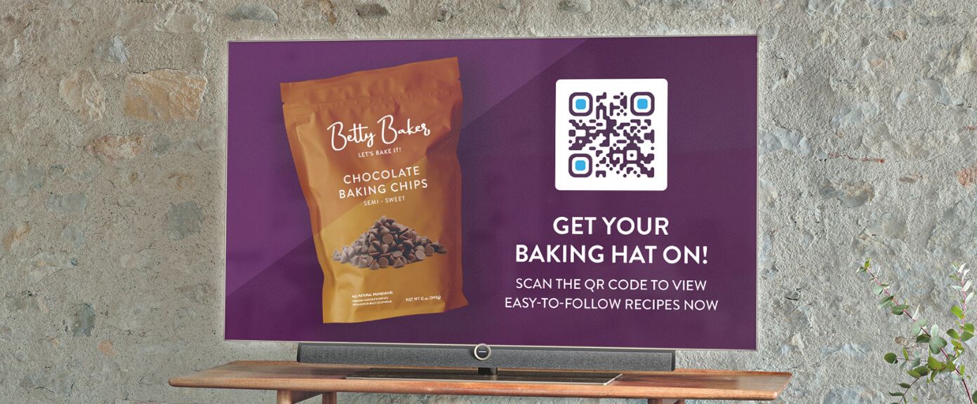 Ejemplo de un código QR en un anuncio de televisión promocionando productos de consumo.